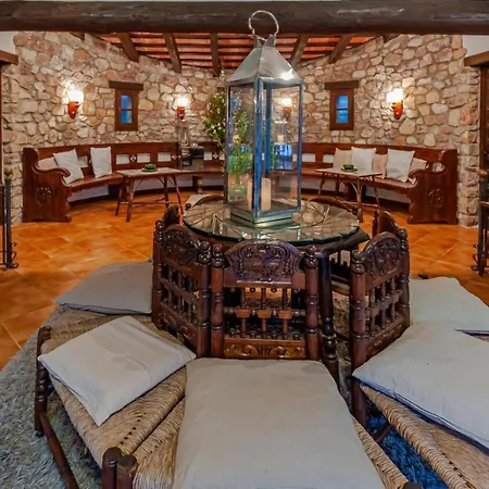 Masia Mimosa Pool House Darnius