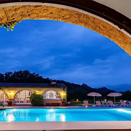 Masia Mimosa Pool House * Darnius